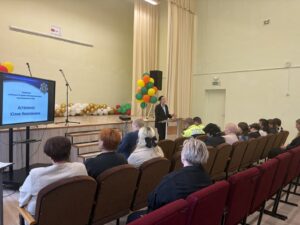 Прошло общешкольное родительское собрание на тему: «Семья и школа: образование, развитие и безопасность ребенка»
